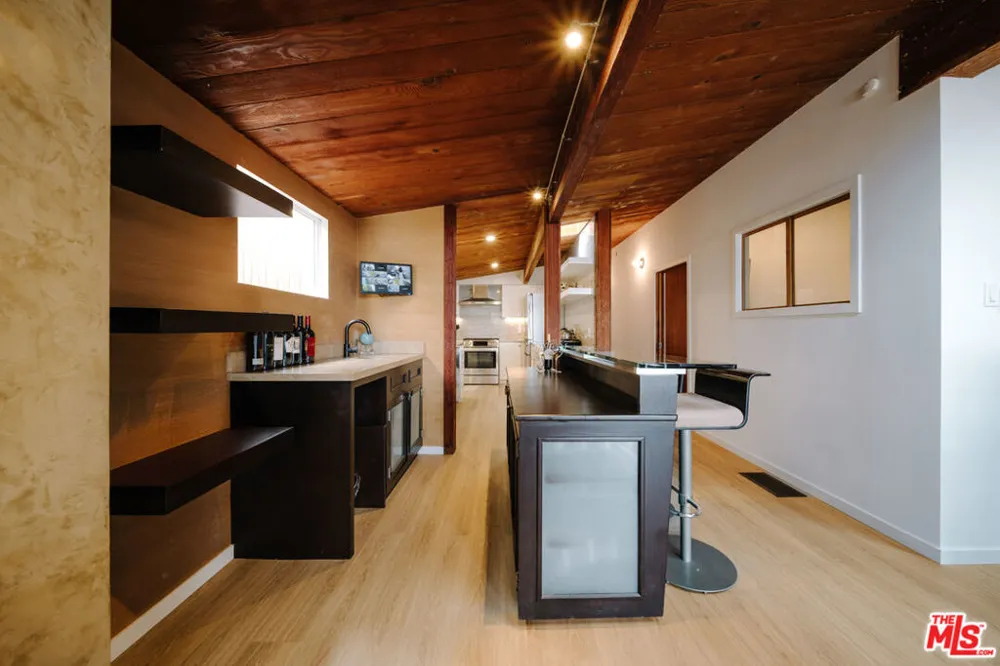 936 Palisades Beach Road Santa Monica, CA 90403