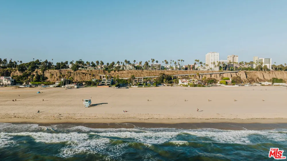 936 Palisades Beach Road Santa Monica, CA 90403