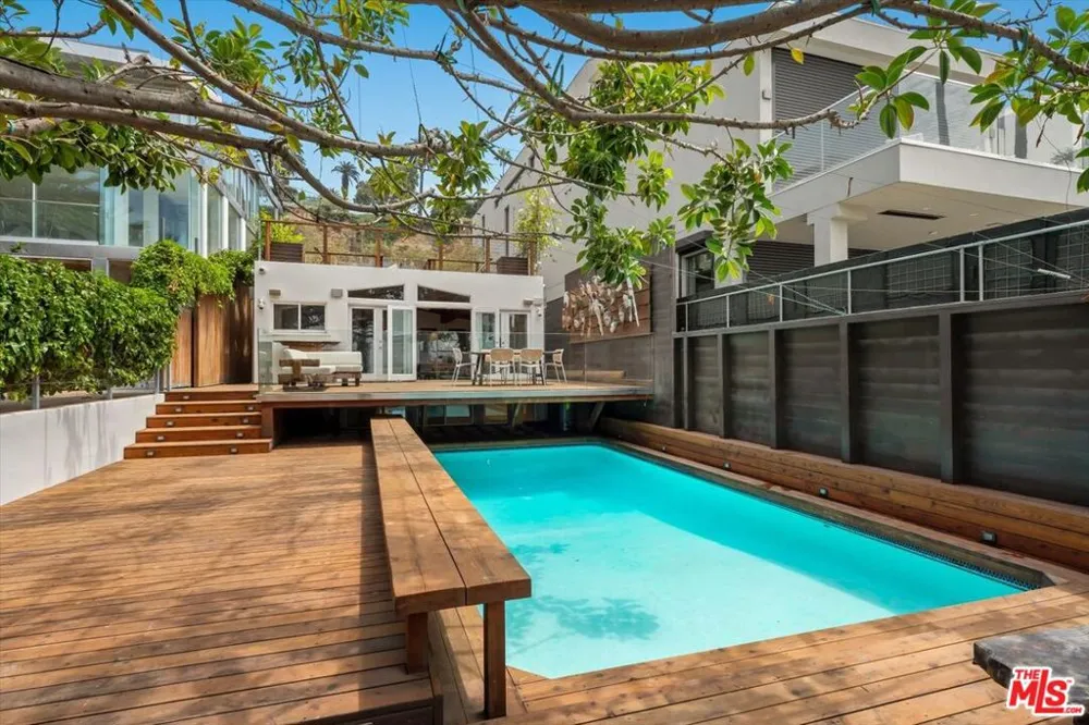 936 Palisades Beach Road Santa Monica, CA 90403