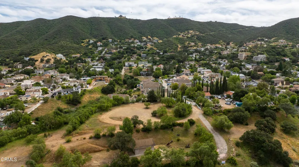 Midbury Hill Road Newbury Park, CA 91320