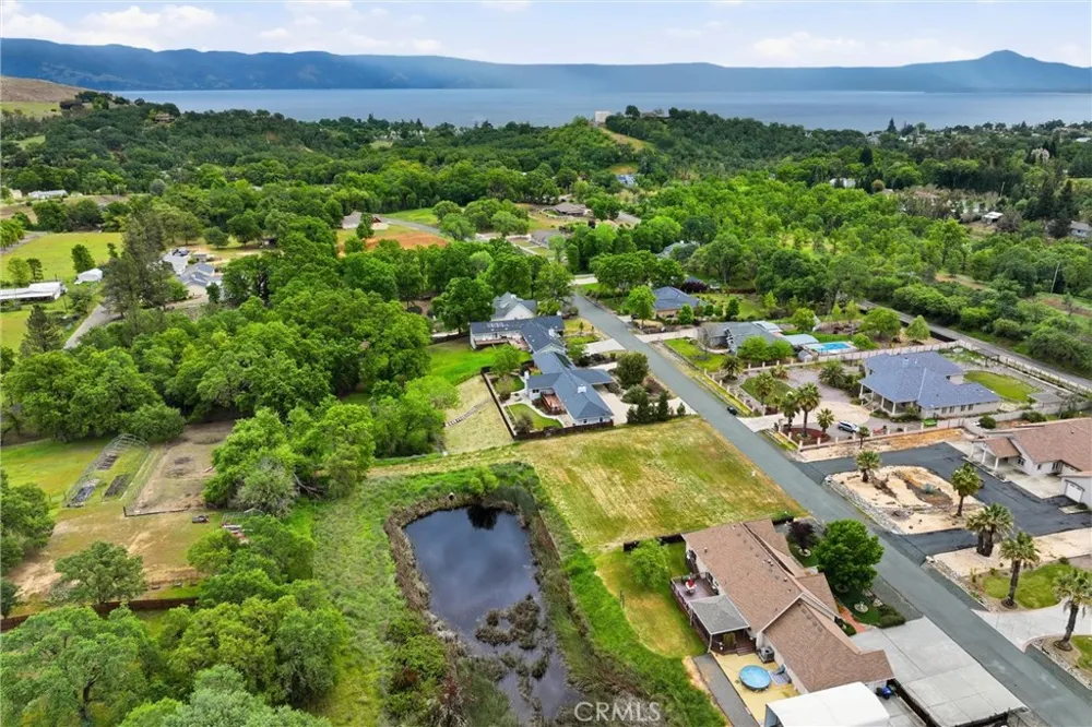 1100 Oak Park Lakeport, CA 95453