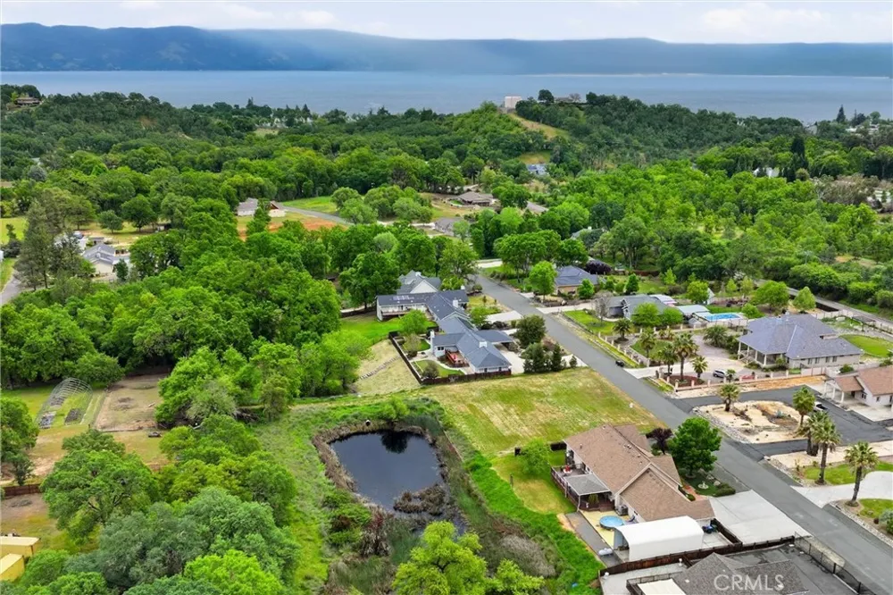 1100 Oak Park Lakeport, CA 95453