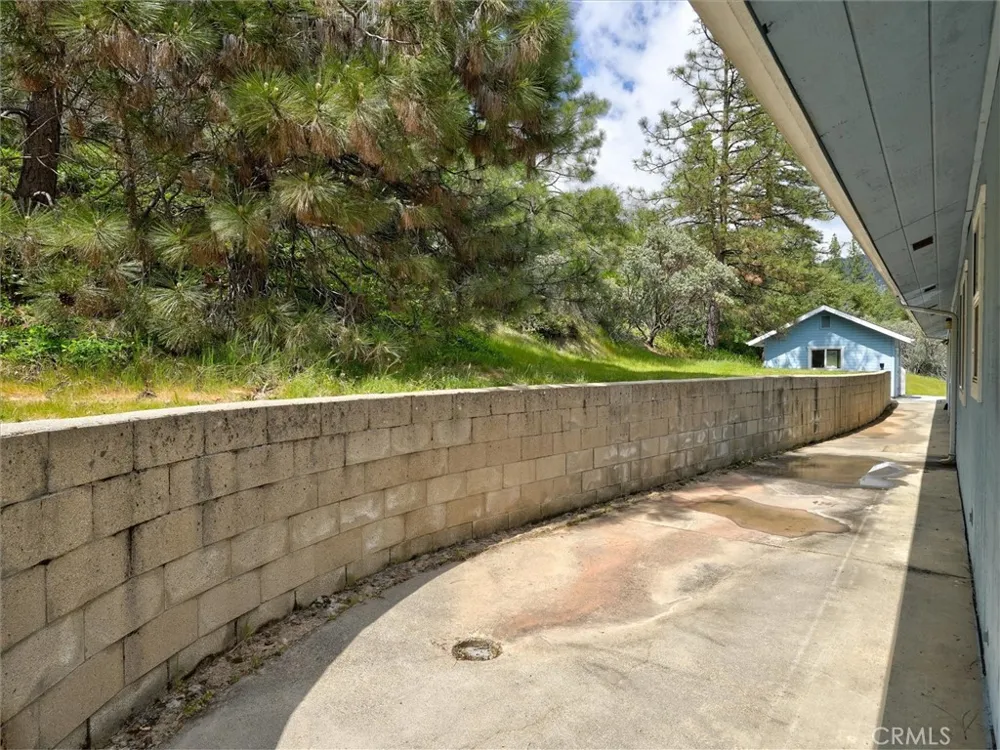 2433 Kokanee Mariposa, CA 95338