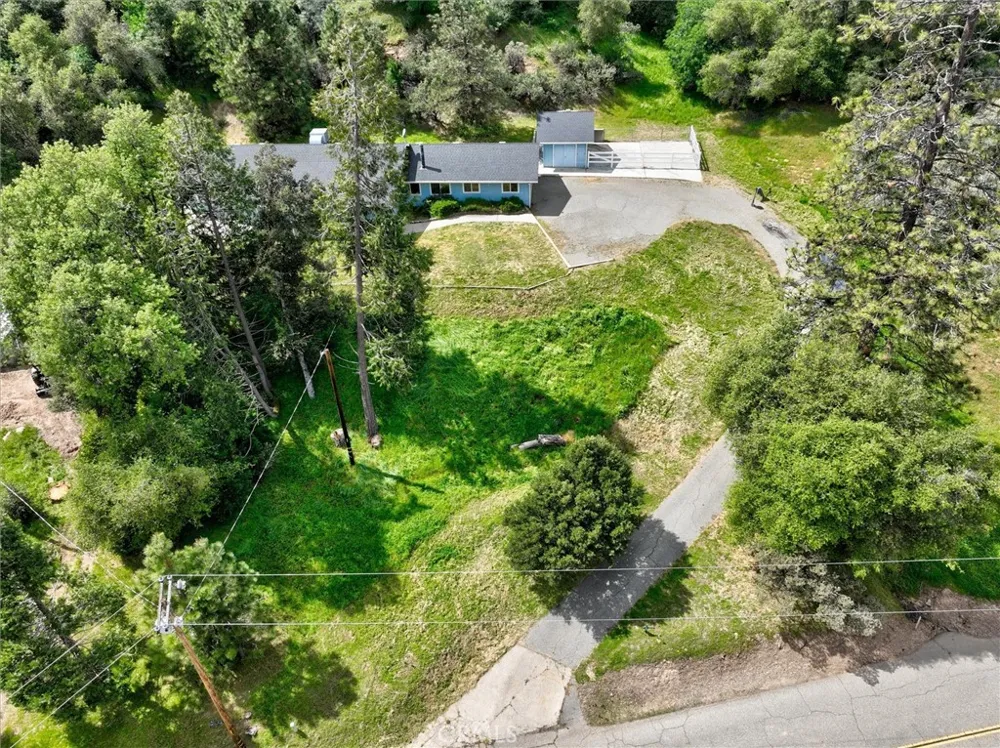2433 Kokanee Mariposa, CA 95338