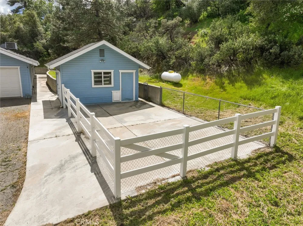 2433 Kokanee Mariposa, CA 95338