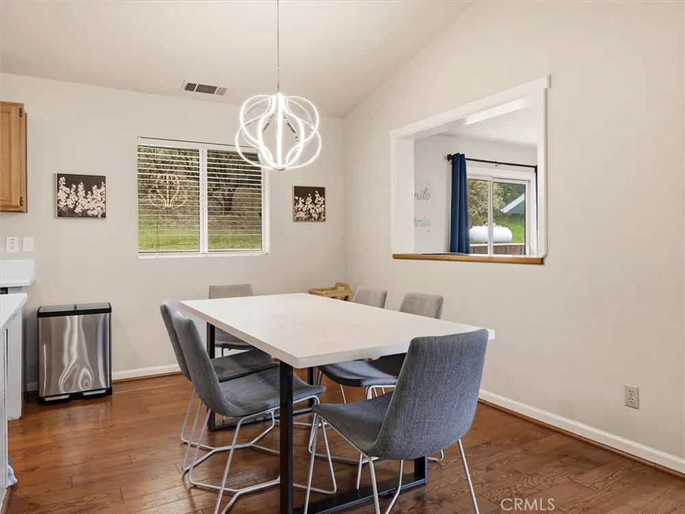 2433 Kokanee Mariposa, CA 95338