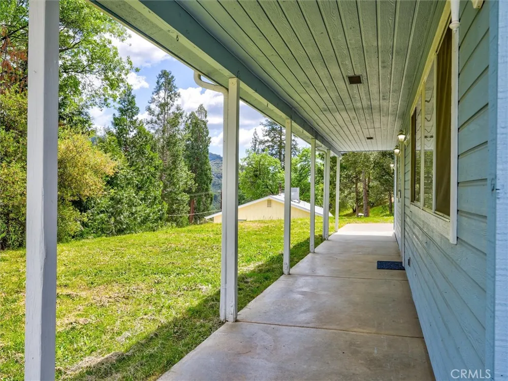 2433 Kokanee Mariposa, CA 95338