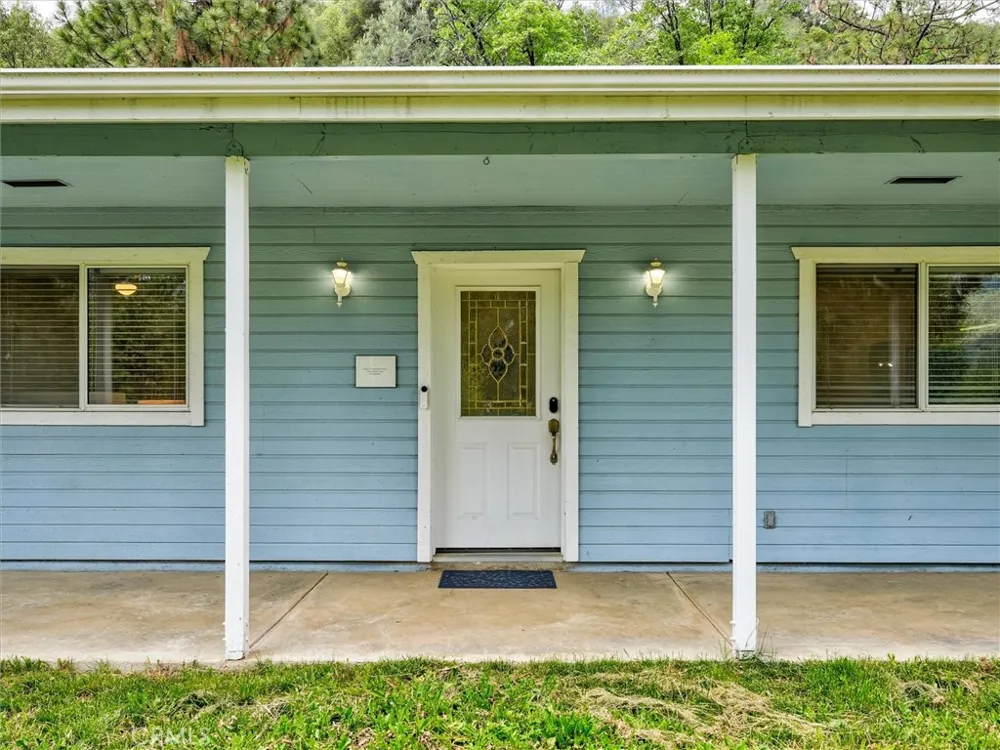2433 Kokanee Mariposa, CA 95338
