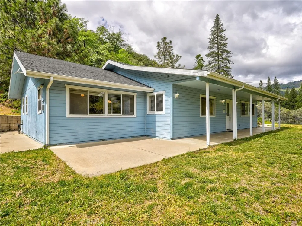 2433 Kokanee Mariposa, CA 95338