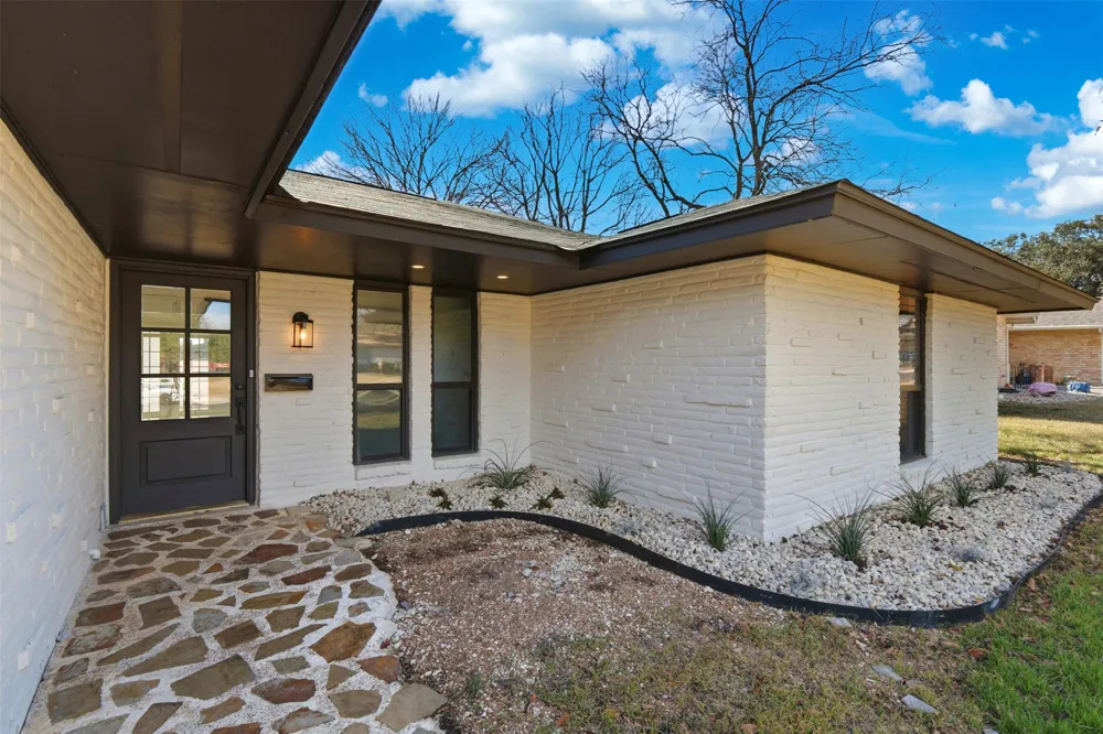 100 Howard Drive Schertz, TX 78154