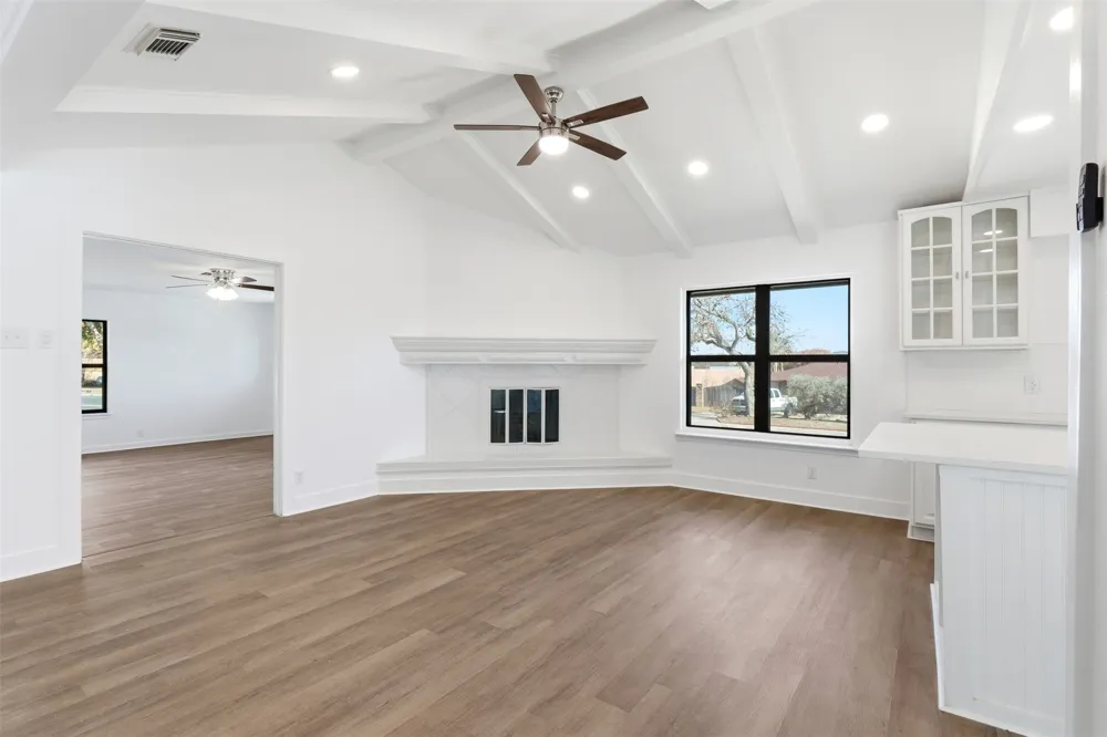 100 Howard Drive Schertz, TX 78154