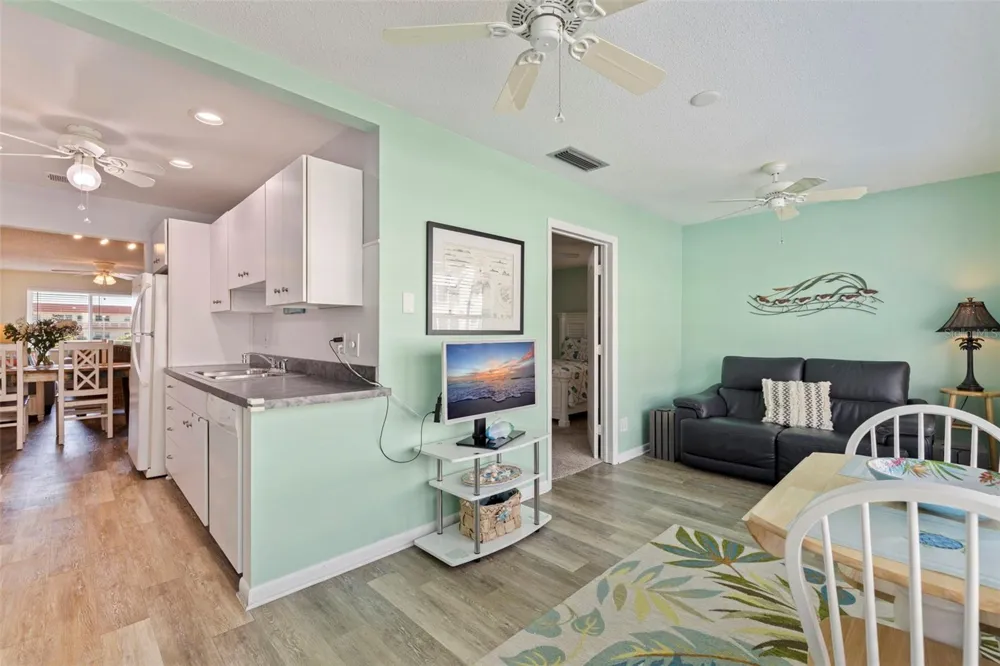 2960 59TH STREET S #210 Gulfport, FL 33707