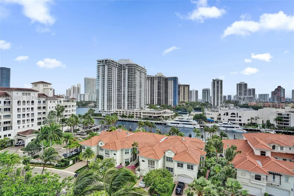 19955 NE 38th Ct #1002 Aventura, FL 33180