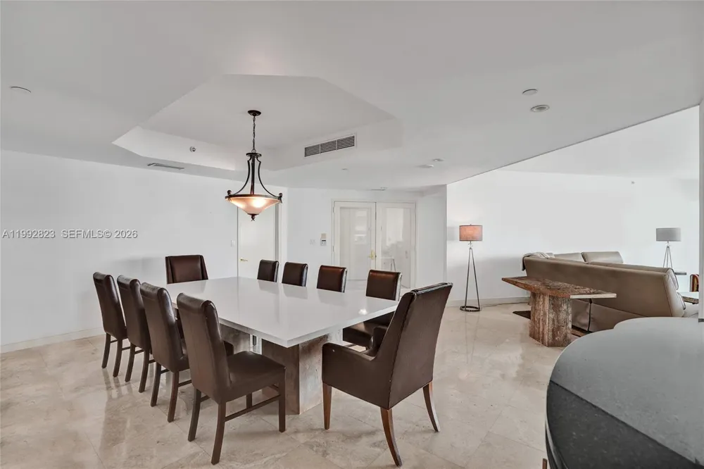 19955 NE 38th Ct #1002 Aventura, FL 33180