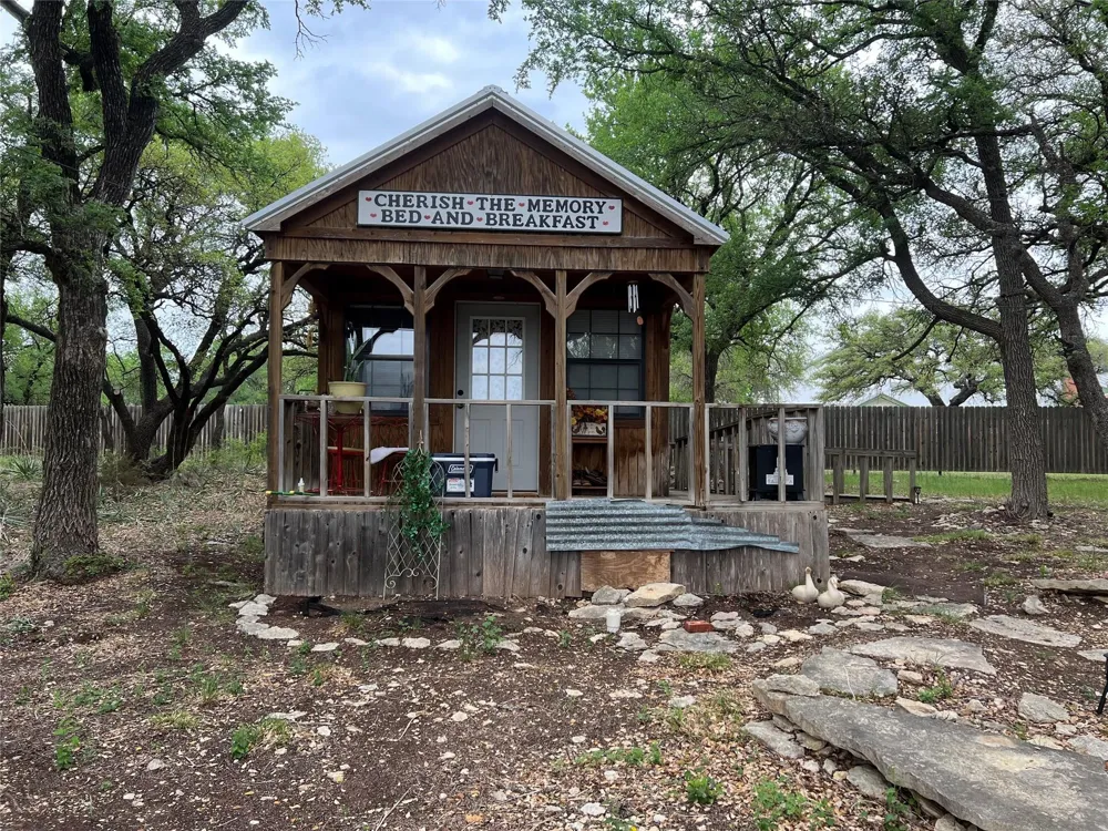 724 W First Street Hico, TX 76457