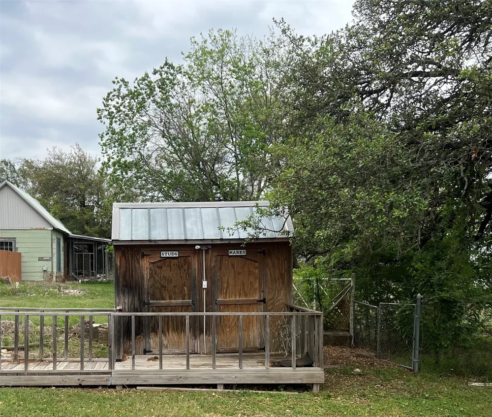 724 W First Street Hico, TX 76457