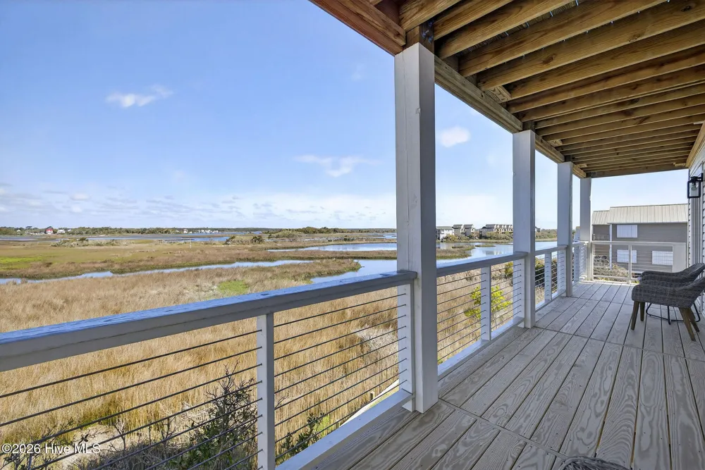 321 New River Drive Surf City, NC 28445
