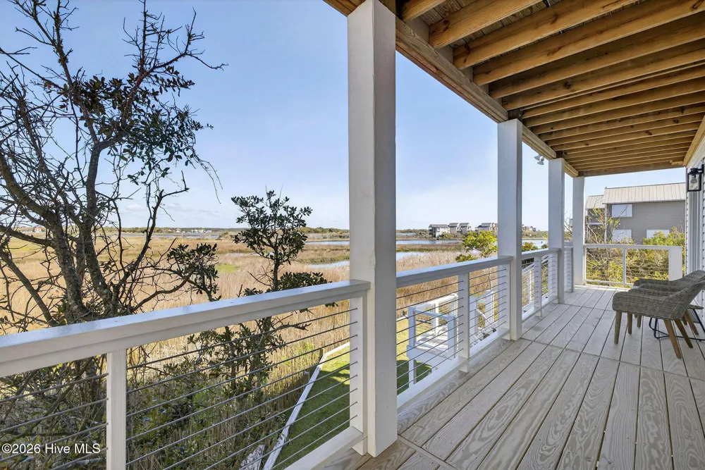 321 New River Drive Surf City, NC 28445