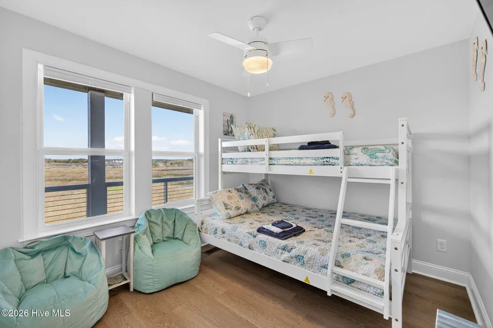 321 New River Drive Surf City, NC 28445
