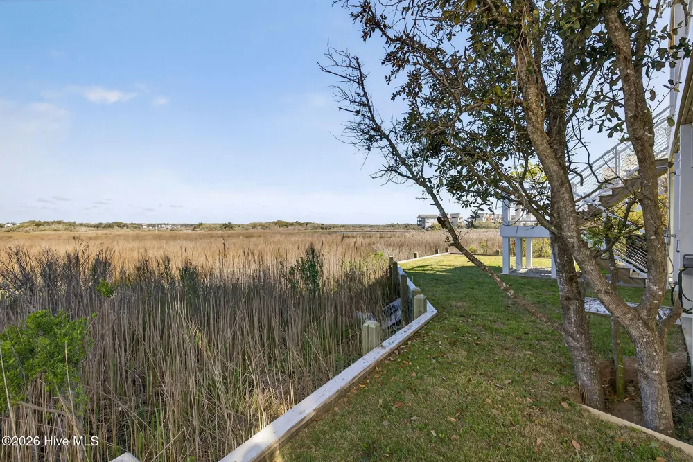 321 New River Drive Surf City, NC 28445