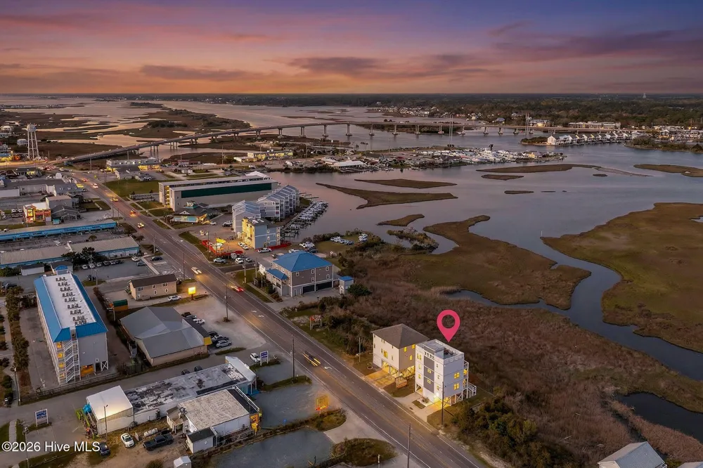 321 New River Drive Surf City, NC 28445