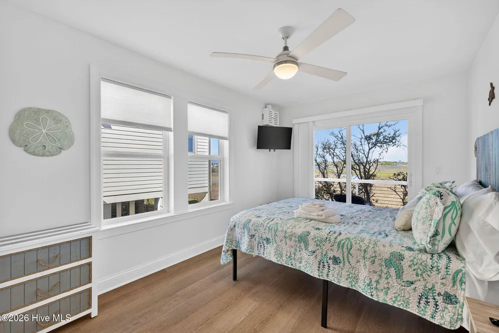 321 New River Drive Surf City, NC 28445