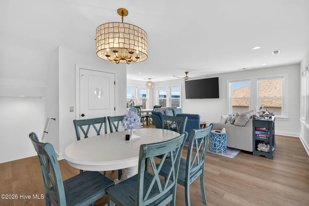 321 New River Drive Surf City, NC 28445