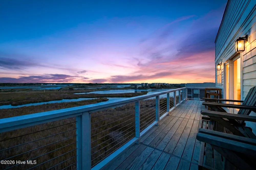 321 New River Drive Surf City, NC 28445