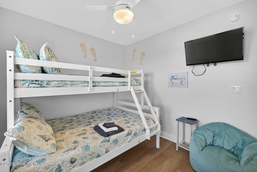 321 New River Drive Surf City, NC 28445