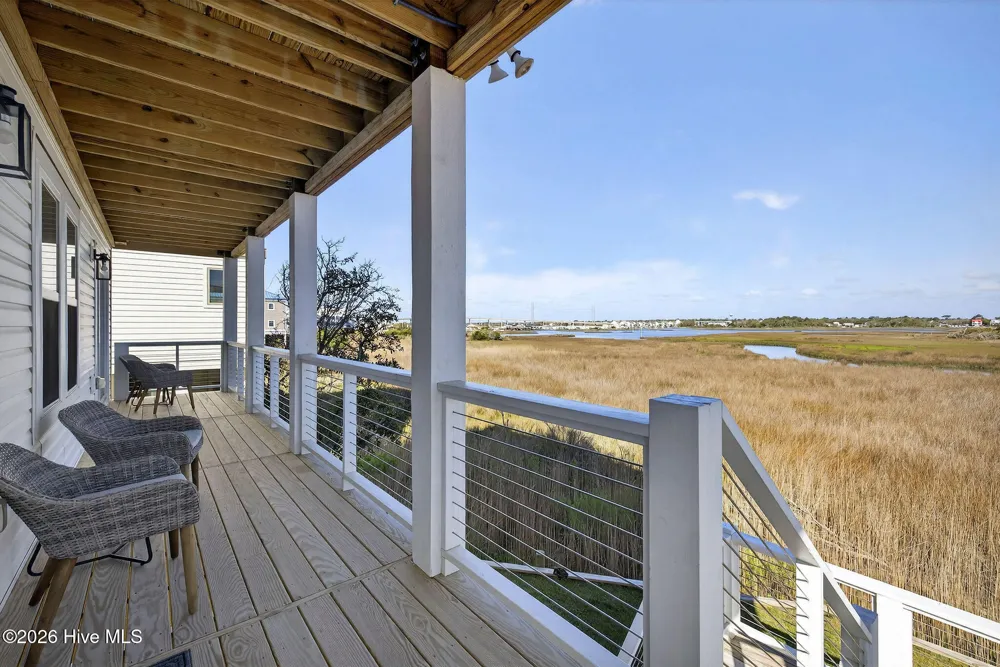 321 New River Drive Surf City, NC 28445