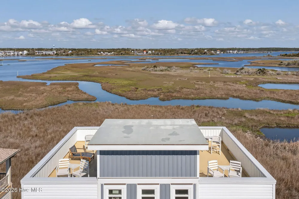 321 New River Drive Surf City, NC 28445