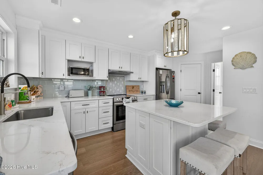 321 New River Drive Surf City, NC 28445