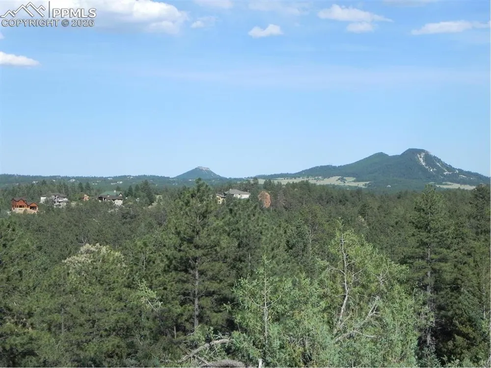 8117 Acoma Drive Larkspur, CO 80118