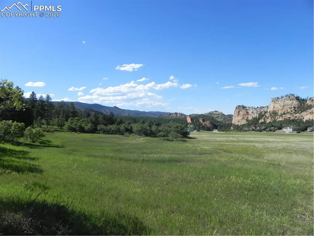 8117 Acoma Drive Larkspur, CO 80118