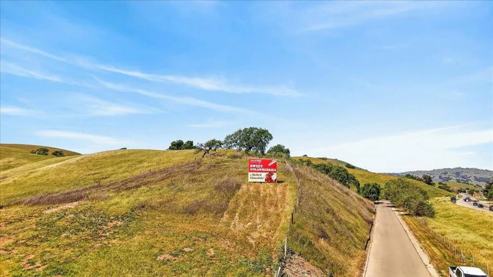 Pacheco Pass Hwy Hollister, CA 95023