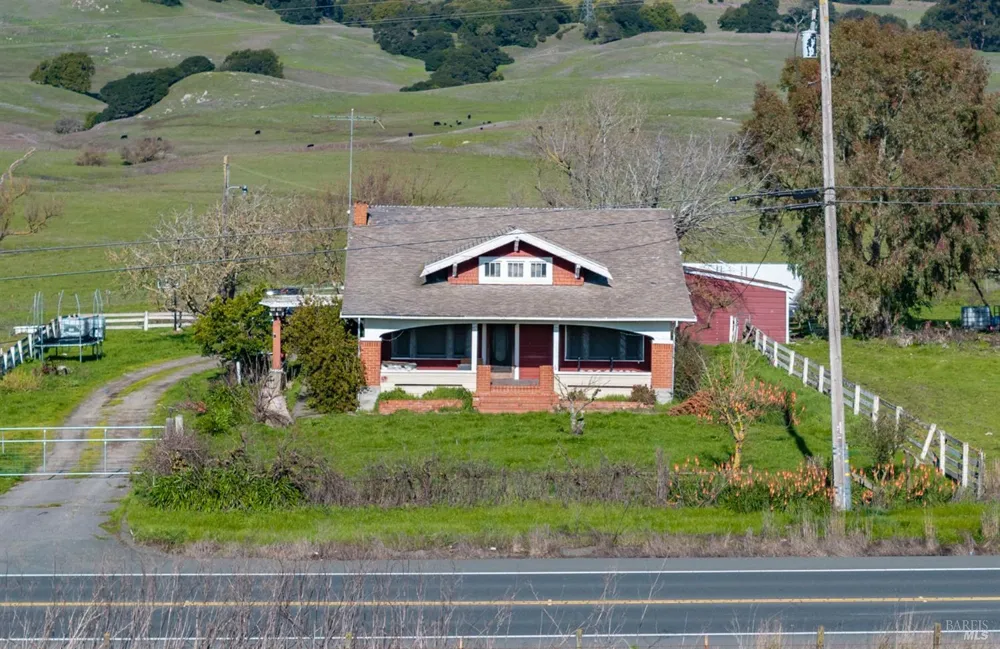 4695 Old Adobe Road Petaluma, CA 94954
