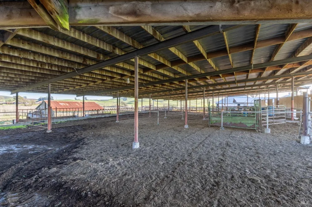 4695 Old Adobe Road Petaluma, CA 94954