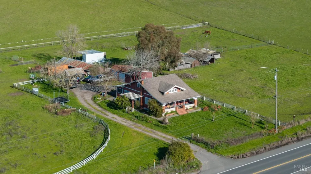 4695 Old Adobe Road Petaluma, CA 94954