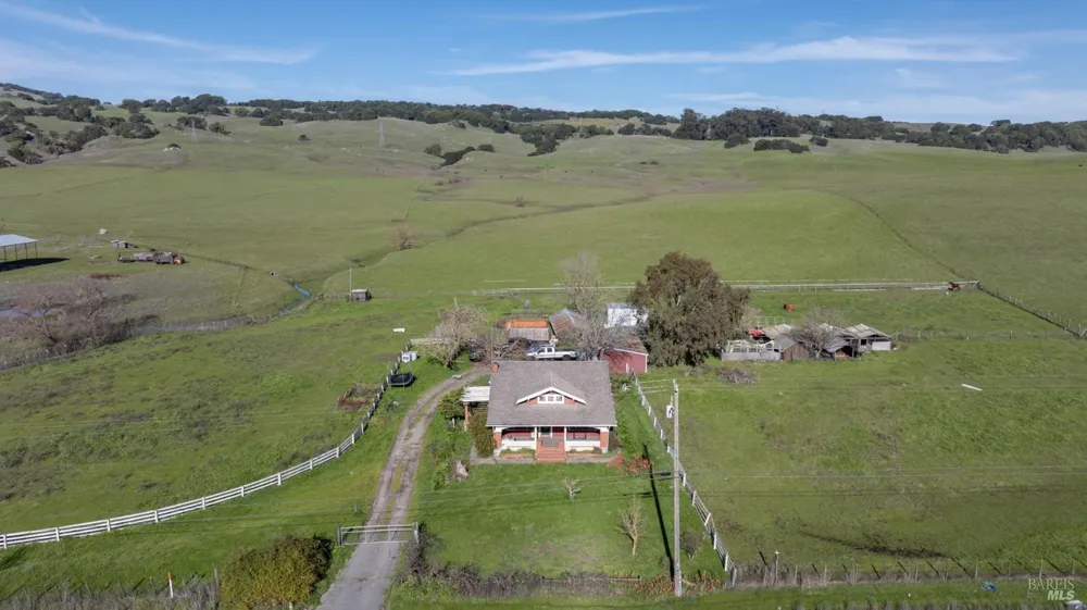 4695 Old Adobe Road Petaluma, CA 94954