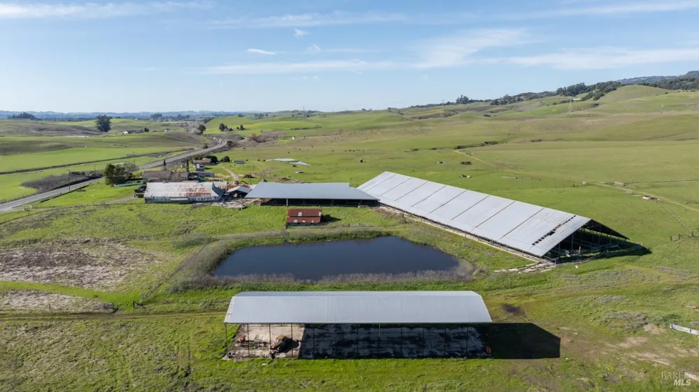4695 Old Adobe Road Petaluma, CA 94954