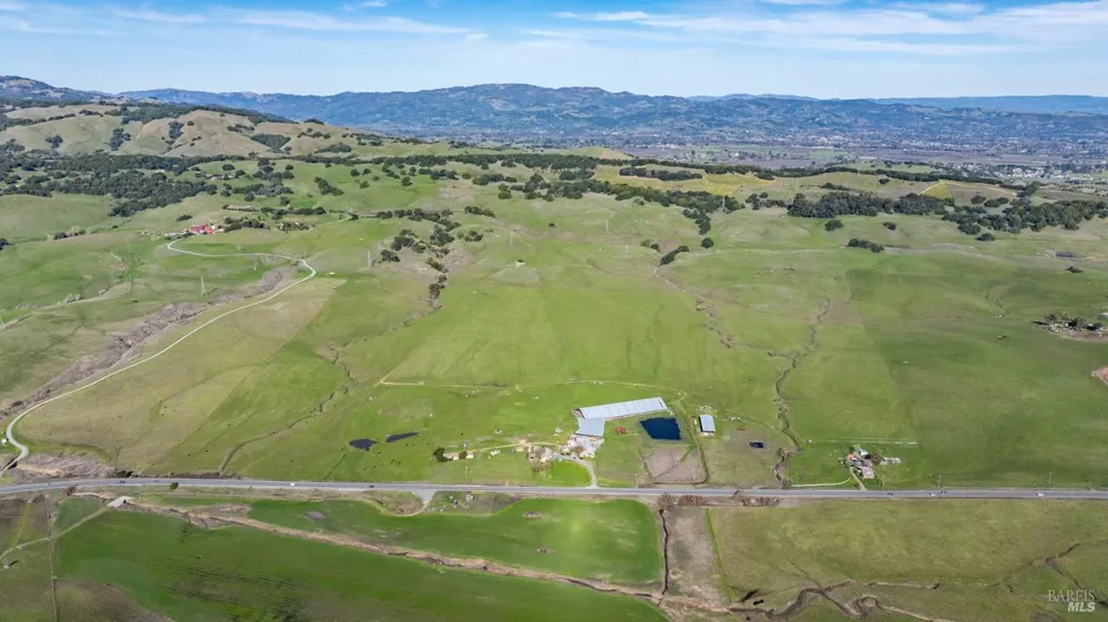 4695 Old Adobe Road Petaluma, CA 94954