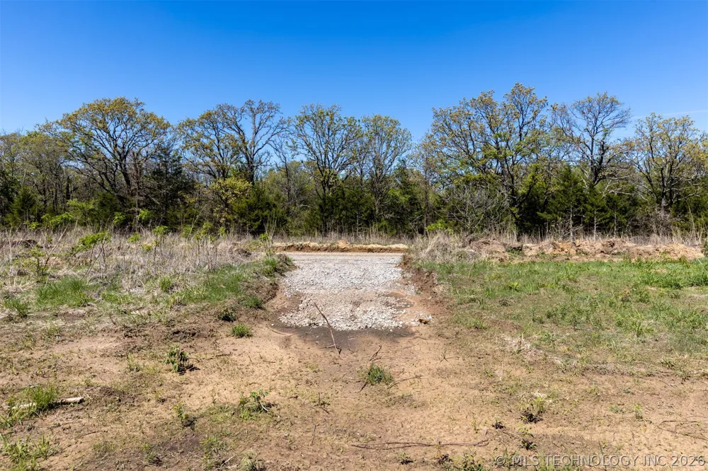 4 E 1180 ROAD Okemah, OK 74859