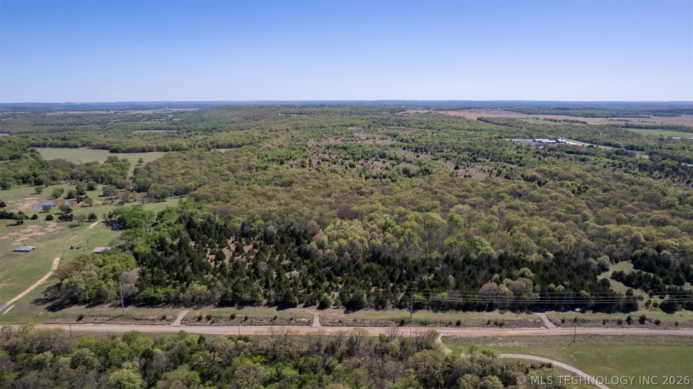4 E 1180 ROAD Okemah, OK 74859