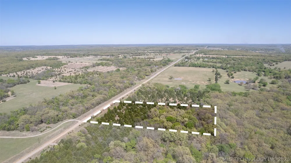 4 E 1180 ROAD Okemah, OK 74859