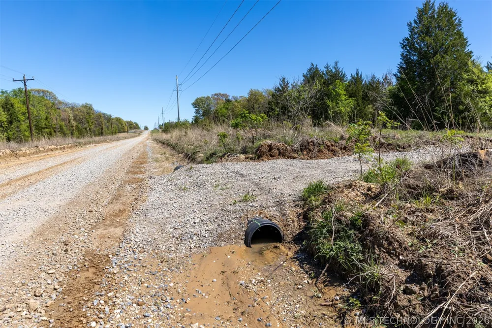 4 E 1180 ROAD Okemah, OK 74859