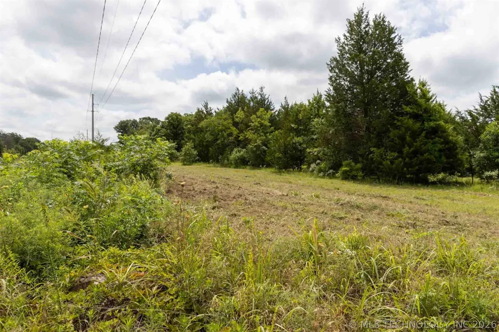 4 E 1180 ROAD Okemah, OK 74859