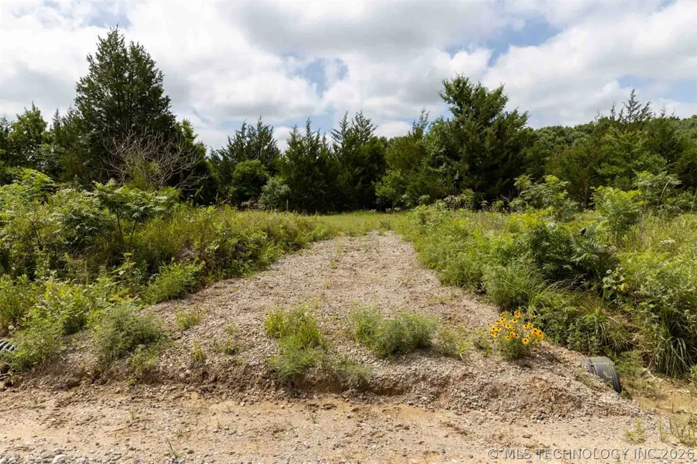 4 E 1180 ROAD Okemah, OK 74859