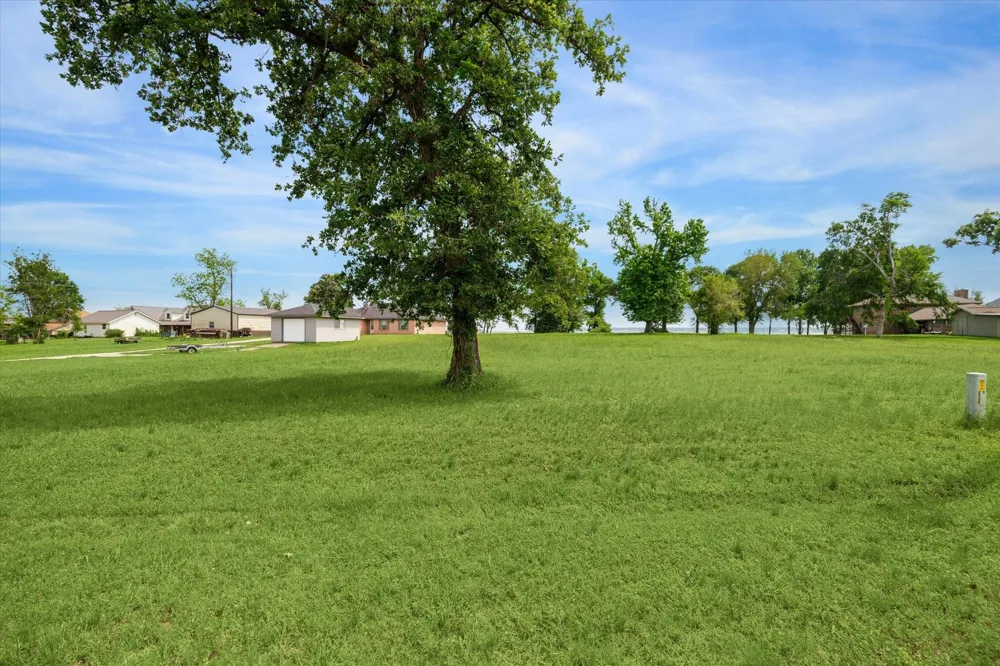 Emerald Lane Onalaska, TX 77360