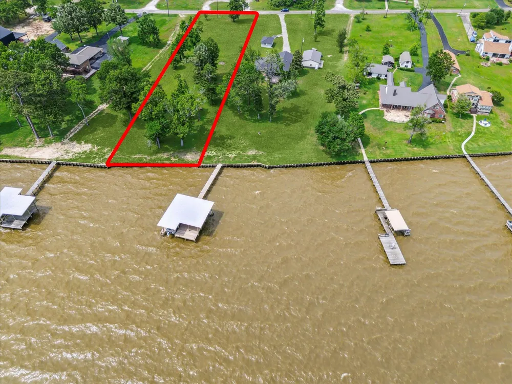 Emerald Lane Onalaska, TX 77360