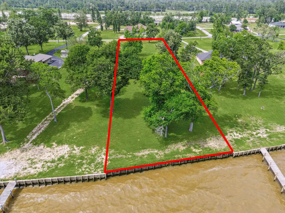 Emerald Lane Onalaska, TX 77360